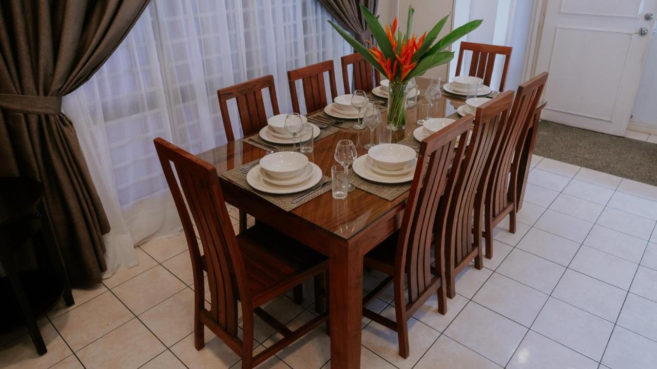 Petronella Apartment C1 Marina Court كوتا كينابالو المظهر الخارجي الصورة