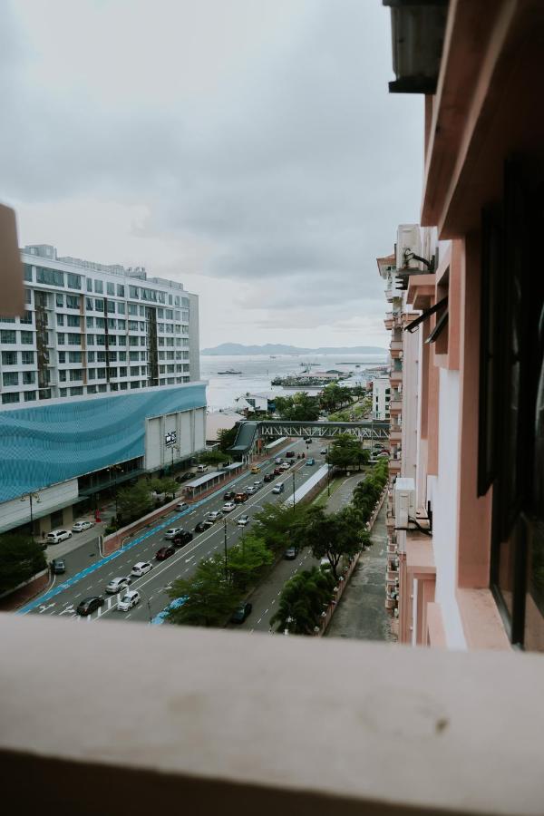 Petronella Apartment C1 Marina Court كوتا كينابالو المظهر الخارجي الصورة