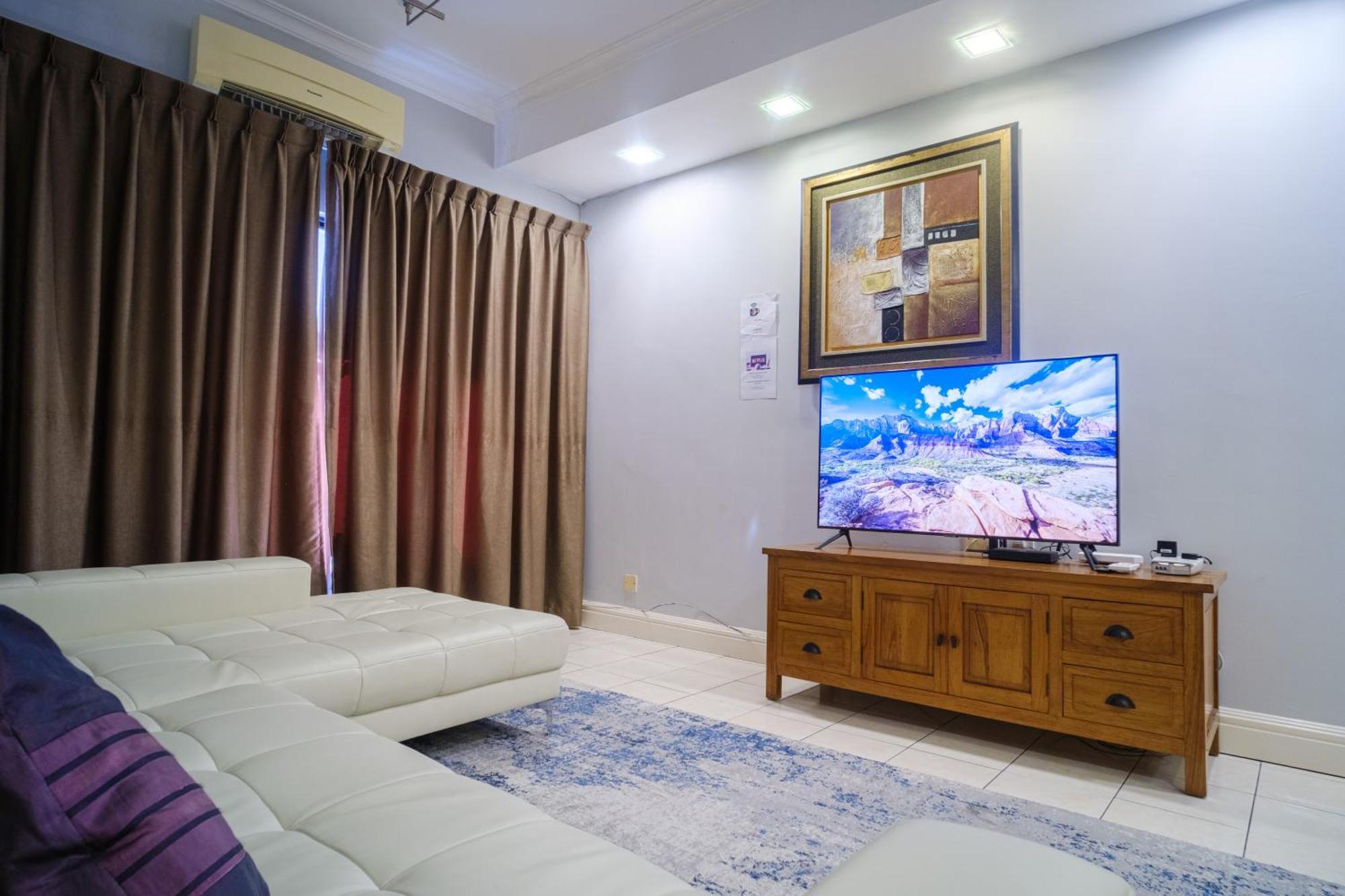 Petronella Apartment C1 Marina Court كوتا كينابالو المظهر الخارجي الصورة